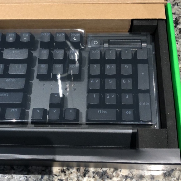 Skytech Keyboard w mouse - Picture 2 of 3